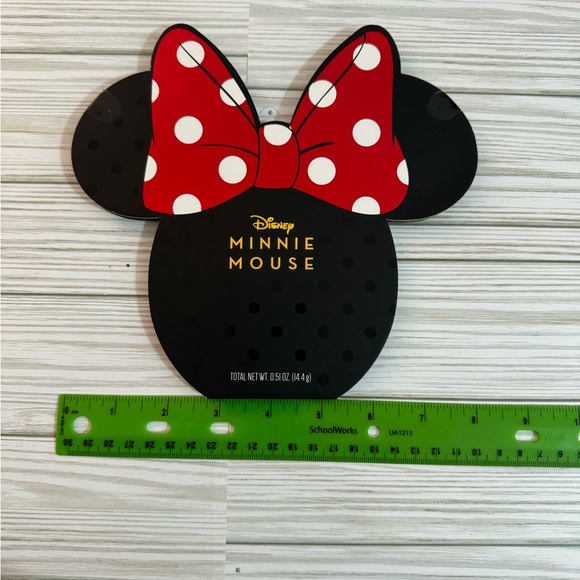 Minnie Mouse Eyeshadow Palette - Picture 10 of 10